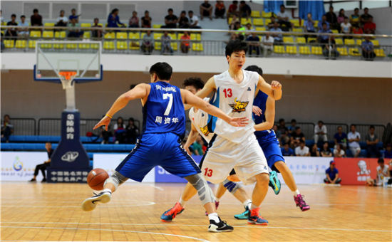 在密集比赛 在密集比赛