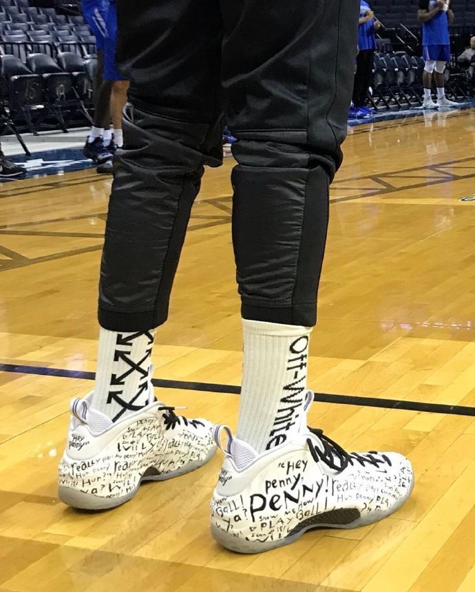 显得被动 显得被动